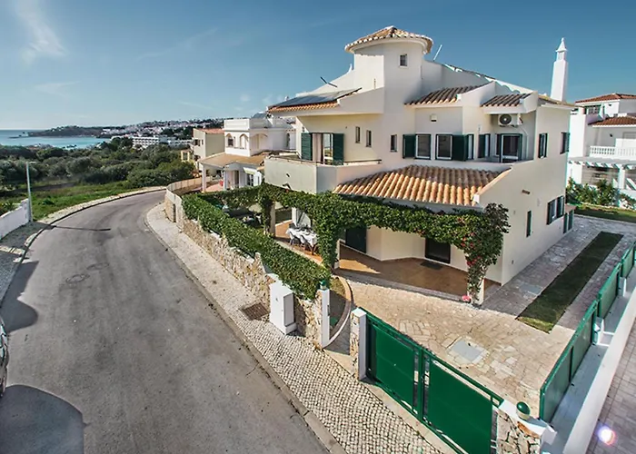 Monteiro V4 - Vip By Interhome *