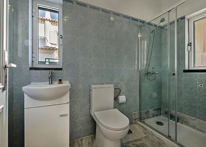 Monteiro V4 - Vip By Interhome